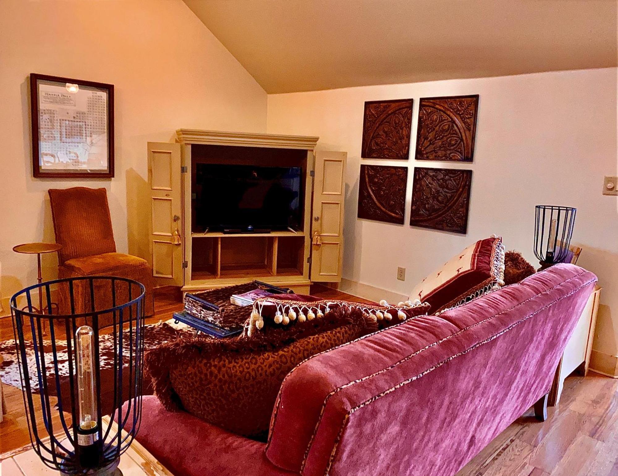 V700 Ranch Stays Marble Falls Exterior photo