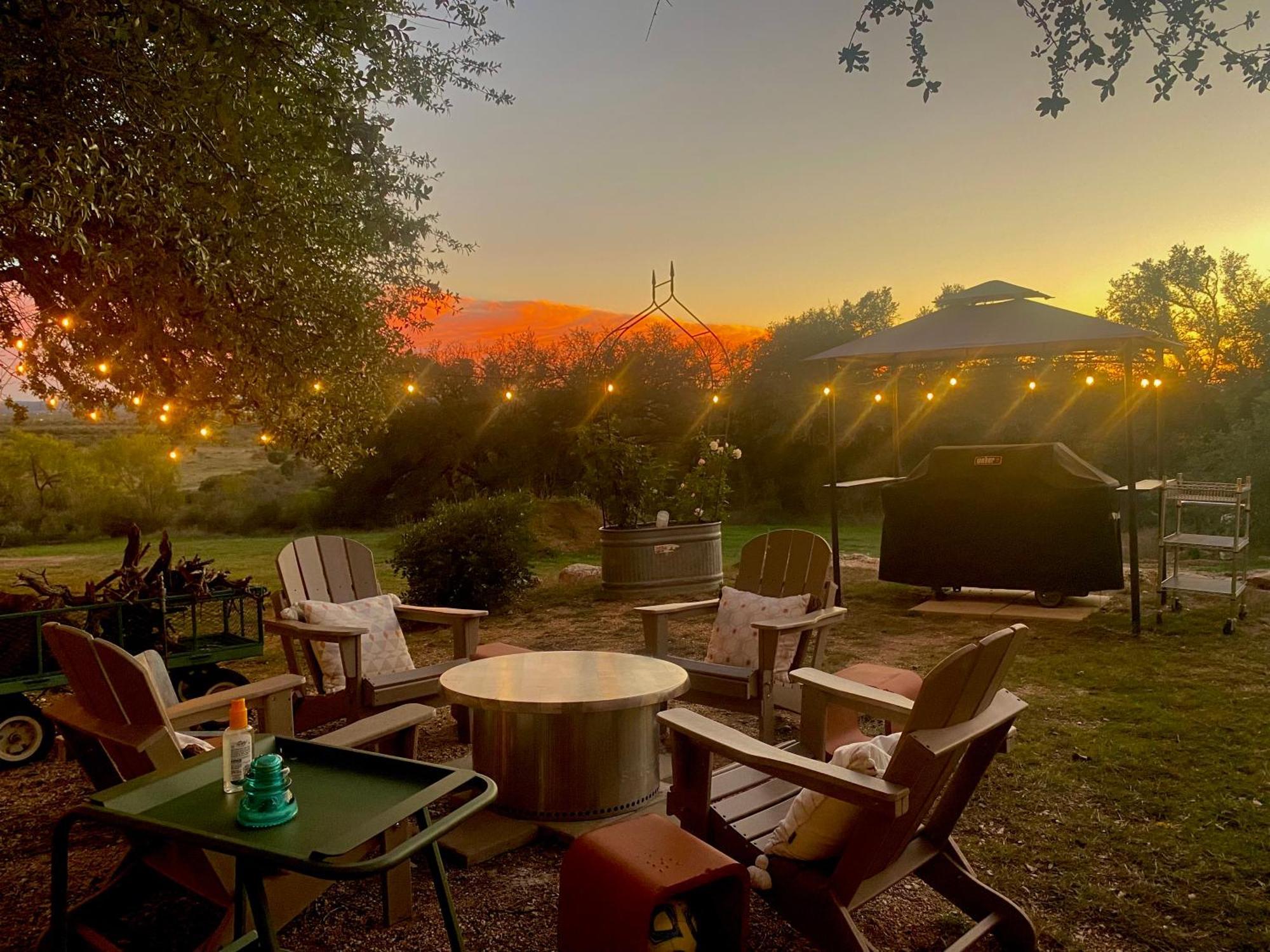 V700 Ranch Stays Marble Falls Exterior photo